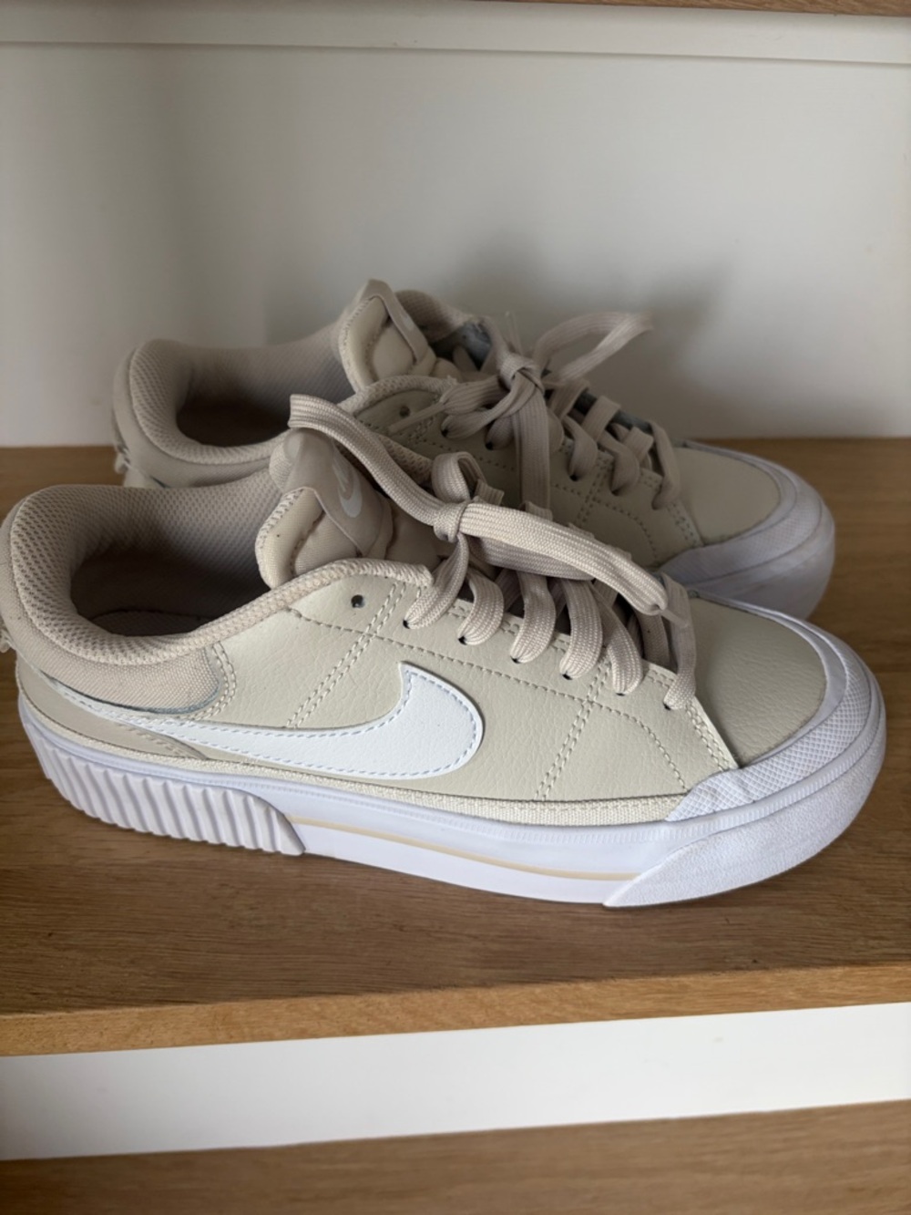 Nike Women's Court Legacy Lift Shoes